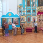 Раки с мощами святых мучениц в Успенском храме села Суворово