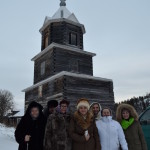 Паломники из Североморска у Воскресенской часовни